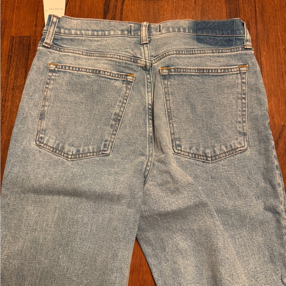 Abercrombie & Fitch Women’s The Skinny High Rise Light Wash Jeans - Picture 8 of 8